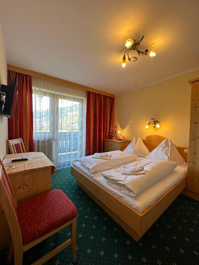 Pension Dorferwirt Bramberg am Wildkogel Exterior foto